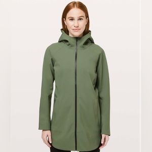 Lululemon Athletica Green Ski Jacket with Hood